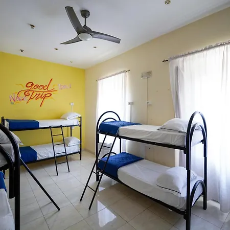 Hotel Mochileros Neapol
